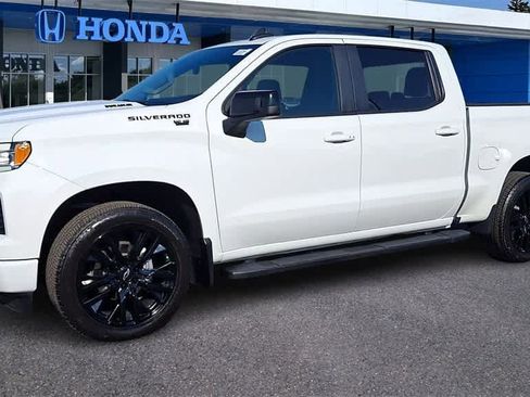 Used 2023 Chevrolet Silverado 1500 RST w/ LPO, Dark Essentials Package image 4