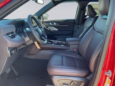 New 2026 Ford Explorer Platinum image 6