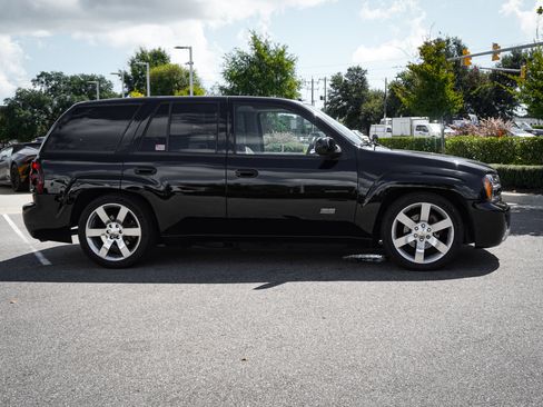 Used 2008 Chevrolet TrailBlazer SS w/ Sun And Sound Package RWD image 11