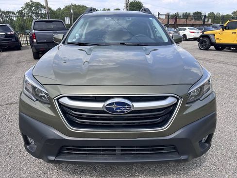 Used 2021 Subaru Outback Premium AWD/4WD image 2