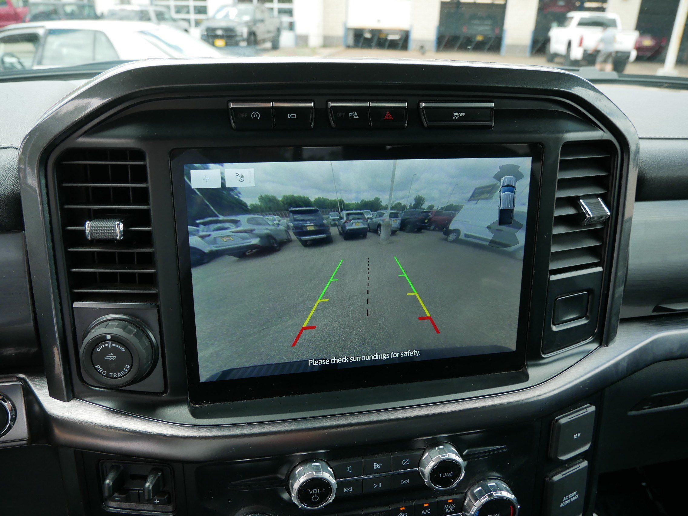 Used 2023 Ford F150 Lariat w/ Equipment Group 502A High AWD/4WD image 29