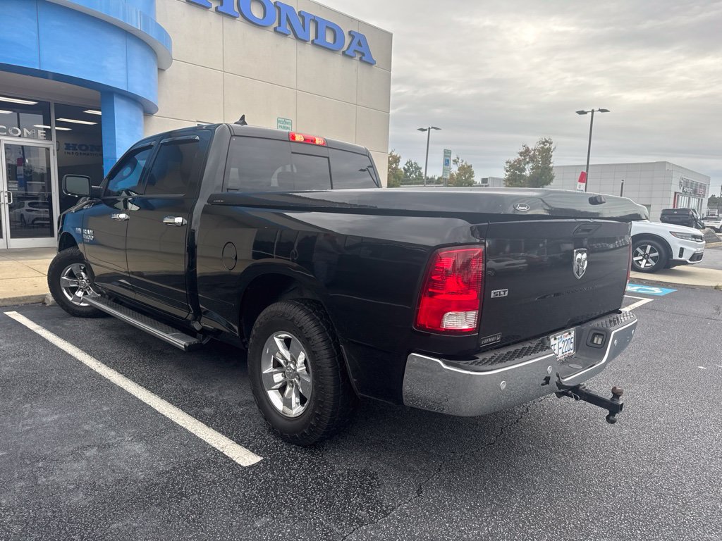 Used 2020 RAM 1500 Classic SLT w/ Luxury Group RWD image 4