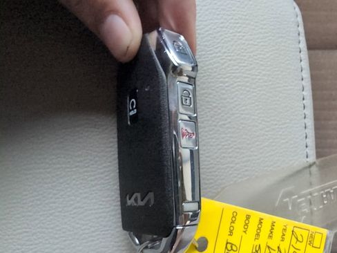Used 2024 Kia Soul EX image 32