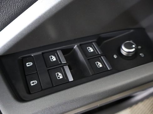 Used 2020 Audi Q3 2.0T Premium Plus w/ Premium Plus Package image 41