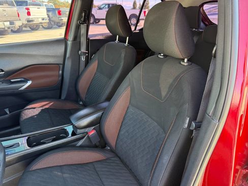 Used 2022 Nissan Kicks SR w/ Interior Electronics Package image 16