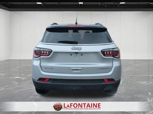 Used 2025 Jeep Compass Limited image 7