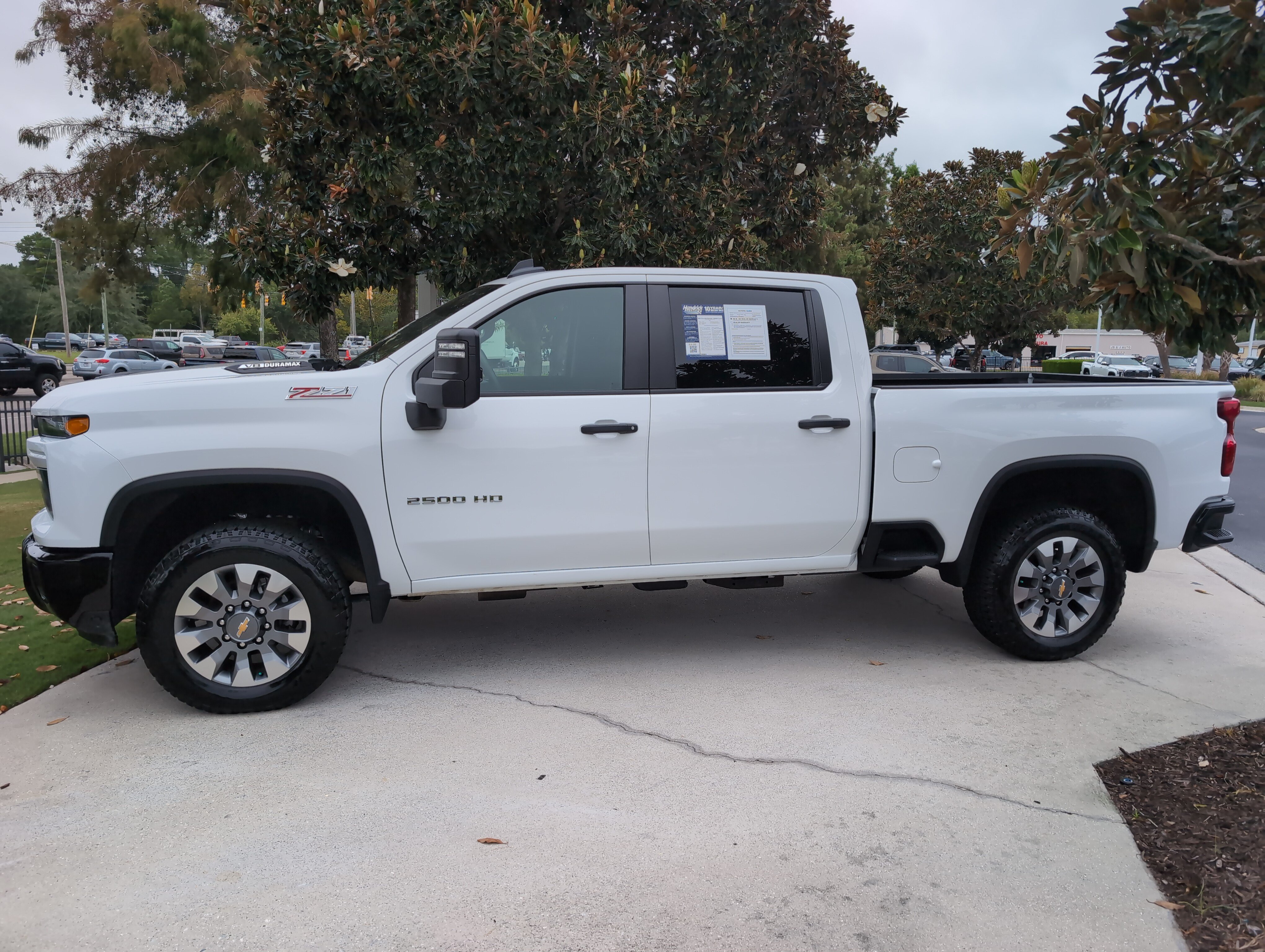 Used 2026 Chevrolet Silverado 2500 Custom w/ Custom Value Package AWD/4WD image 7
