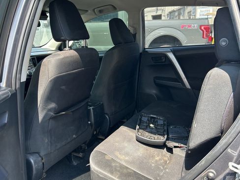 Used 2017 Toyota RAV4 LE w/ All Weather Liner Package AWD/4WD image 11