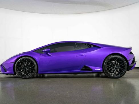Used 2021 Lamborghini Huracan EVO RWD image 5