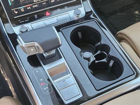 Used 2024 Audi Q7 3.0T Prestige w/ Prestige Package image 12