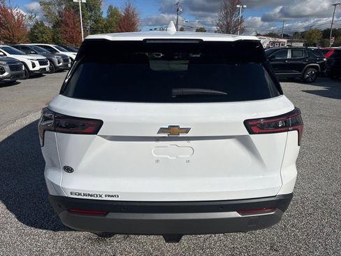 New 2026 Chevrolet Equinox LT w/ LPO, Floor Liner Package image 5