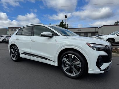 Used 2024 Audi Q4 e-tron Premium w/ Convenience Package