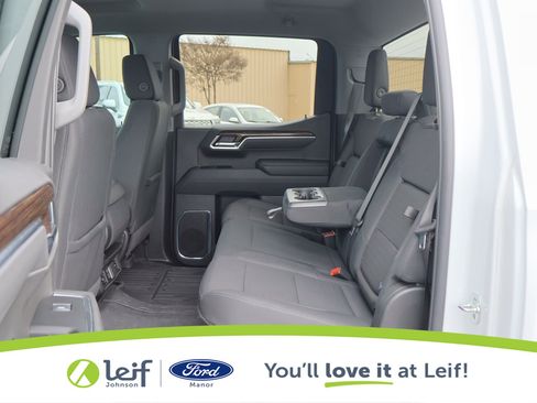 Used 2025 GMC Sierra 1500 Elevation image 28