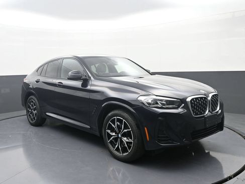 Used 2025 BMW X4 xDrive30i w/ Premium Package AWD/4WD image 3