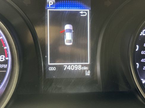 Used 2021 Toyota Camry SE FWD image 15