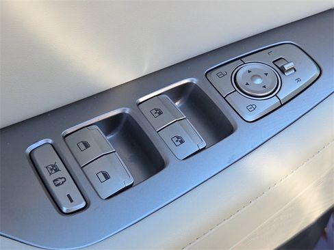 Used 2023 Hyundai Palisade Limited w/ Cargo Package image 18