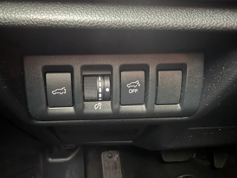 Used 2022 Subaru Outback Premium AWD/4WD image 18