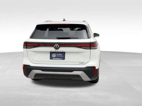 Certified 2025 Volkswagen Tiguan S AWD/4WD image 3