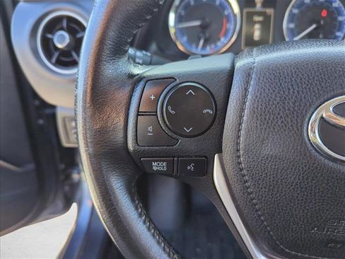 Used 2019 Toyota Corolla SE image 13