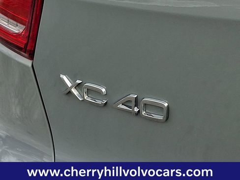 Certified 2025 Volvo XC40 B5 Ultra w/ Protection Package Premier image 29