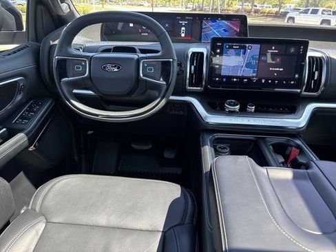Used 2025 Ford Expedition Platinum w/ Stealth Appearance Package AWD/4WD image 21