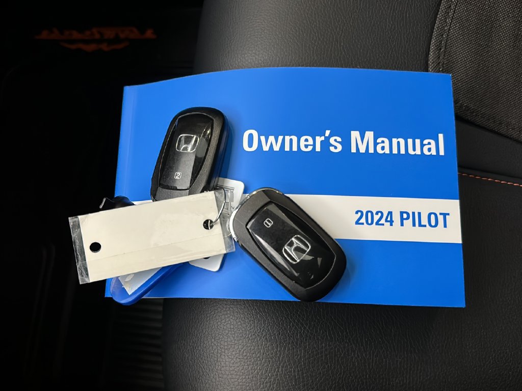 Certified 2024 Honda Pilot TrailSport image 41