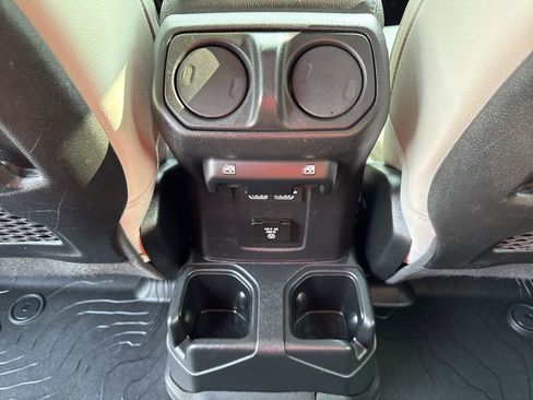 Used 2022 Jeep Gladiator Mojave w/ Cold Weather Group AWD/4WD image 24