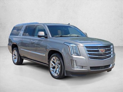 Used 2018 Cadillac Escalade ESV Platinum AWD/4WD image 3