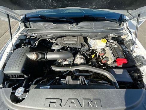 Used 2022 RAM 1500 Limited w/ Body-Colour Bumper Group image 29