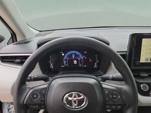 Used 2026 Toyota Corolla Cross L FWD image 15