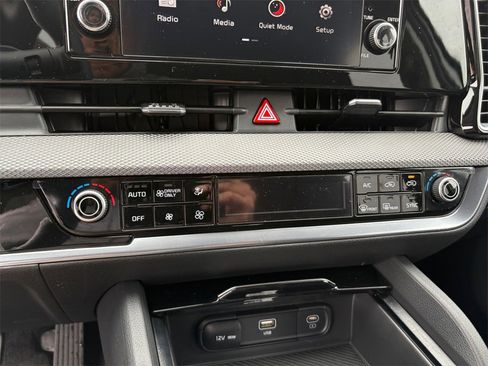 New 2025 Kia Sportage LX image 29