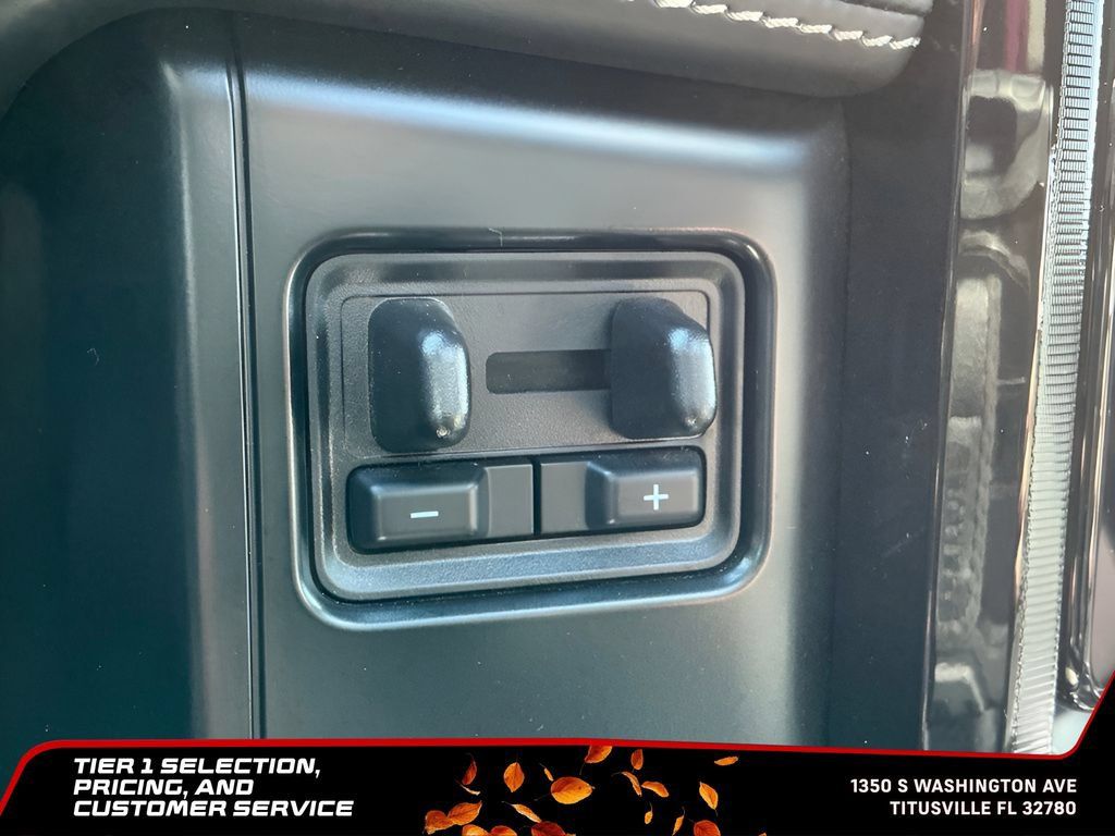 Used 2023 Ford F150 Lightning Platinum AWD/4WD image 29
