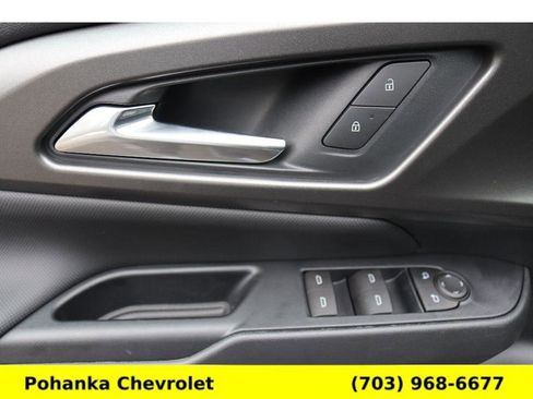 New 2026 Chevrolet Equinox EV LT image 22