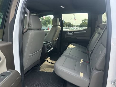 Used 2024 Chevrolet Silverado 1500 LTZ w/ LTZ Premium Package AWD/4WD image 31