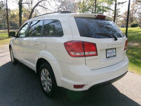 Used 2019 Dodge Journey SE w/ Connectivity Group image 7