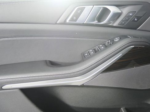 Certified 2026 BMW X5 sDrive40i image 9