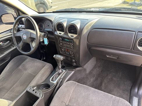 Used 2008 GMC Envoy SLE image 15