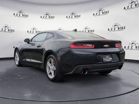 Used 2016 Chevrolet Camaro LT RWD image 4