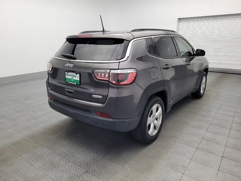 Used 2018 Jeep Compass Latitude w/ Popular Equipment Group image 9
