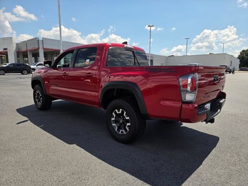 Certified 2023 Toyota Tacoma TRD Off-Road w/ Technology Package RWD image 9