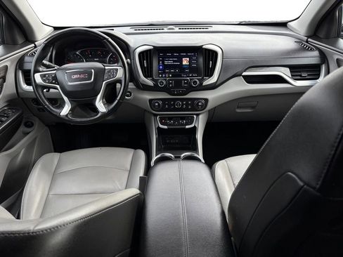 Used 2024 GMC Terrain SLT image 17