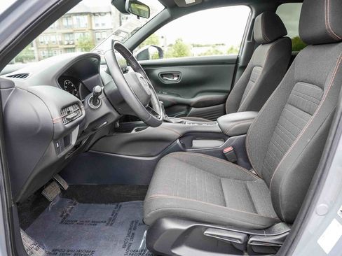Used 2024 Honda HR-V Sport image 17