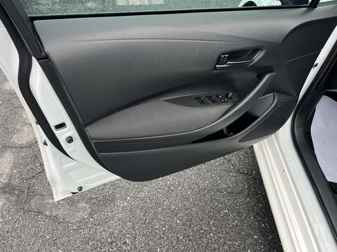 Used 2023 Toyota Corolla LE image 10