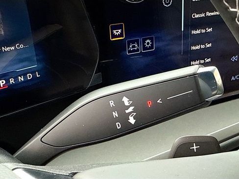 New 2026 Chevrolet Traverse LT w/ Midnight/Sport Edition image 18