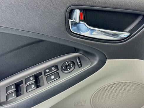 Used 2016 Kia Forte EX image 20