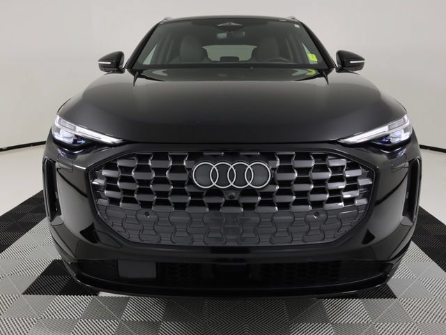 Certified 2025 Audi Q5 Premium w/ Premium Plus AWD/4WD image 8