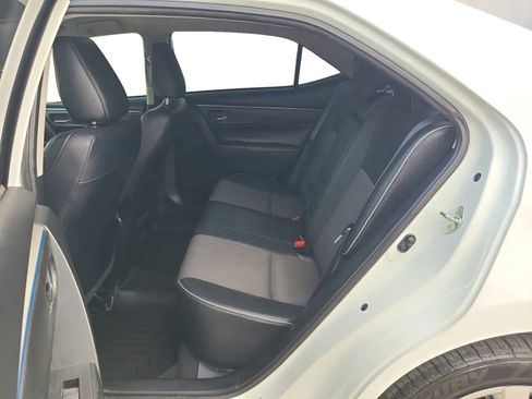 Used 2015 Toyota Corolla S image 19