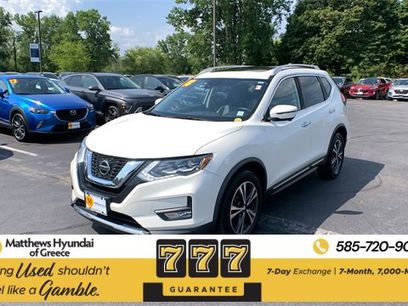 Used 2018 Nissan Rogue SL w/ Premium Package