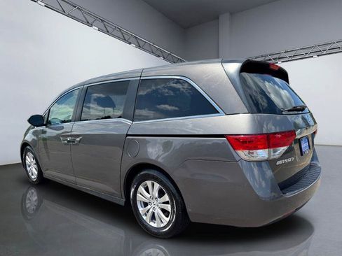 Used 2017 Honda Odyssey SE image 5