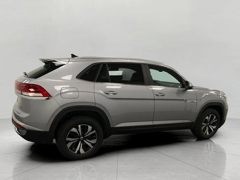 New 2026 Volkswagen Atlas Cross Sport SE image 2